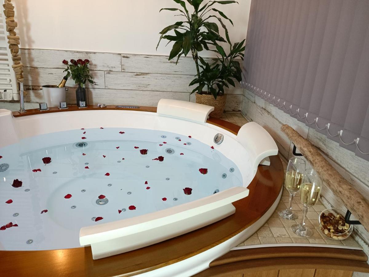 Le Marechal Duplex - Appartement Avec Jacuzzi - Caen Hyper Centre Екстер'єр фото