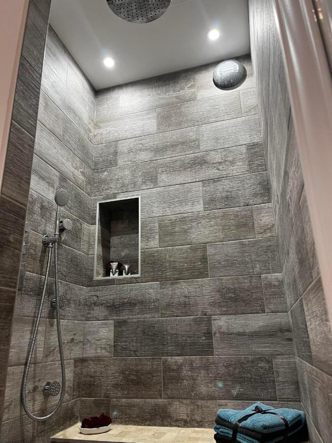 Le Marechal Duplex - Appartement Avec Jacuzzi - Caen Hyper Centre Екстер'єр фото