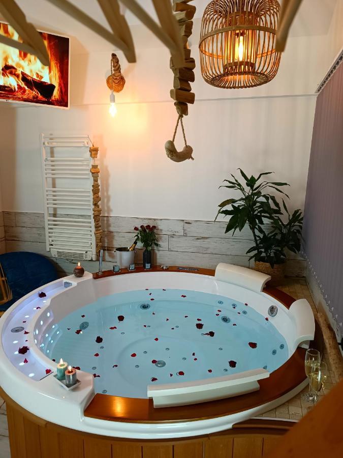 Le Marechal Duplex - Appartement Avec Jacuzzi - Caen Hyper Centre Екстер'єр фото