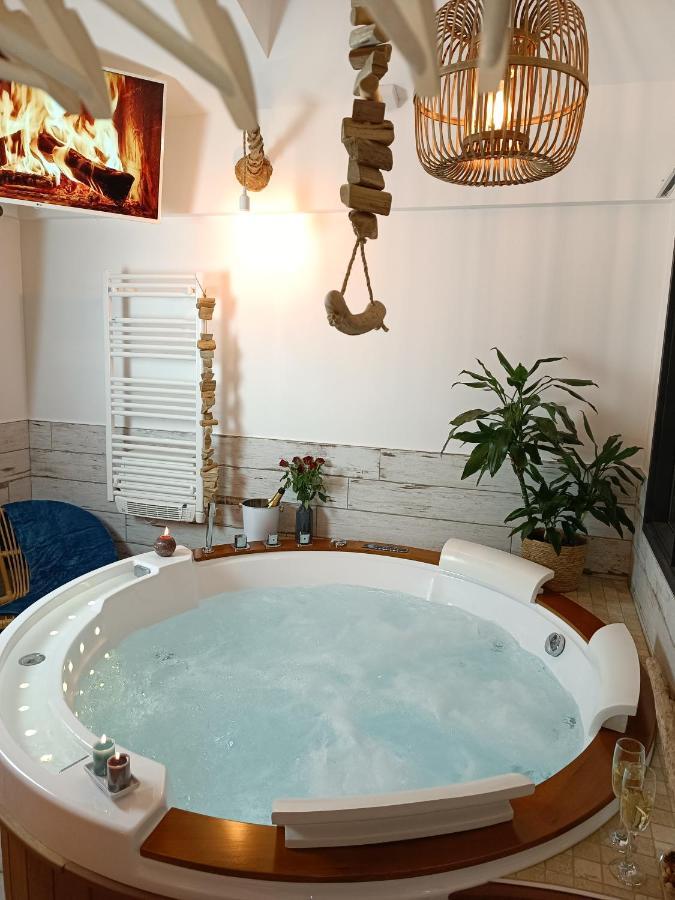 Le Marechal Duplex - Appartement Avec Jacuzzi - Caen Hyper Centre Екстер'єр фото
